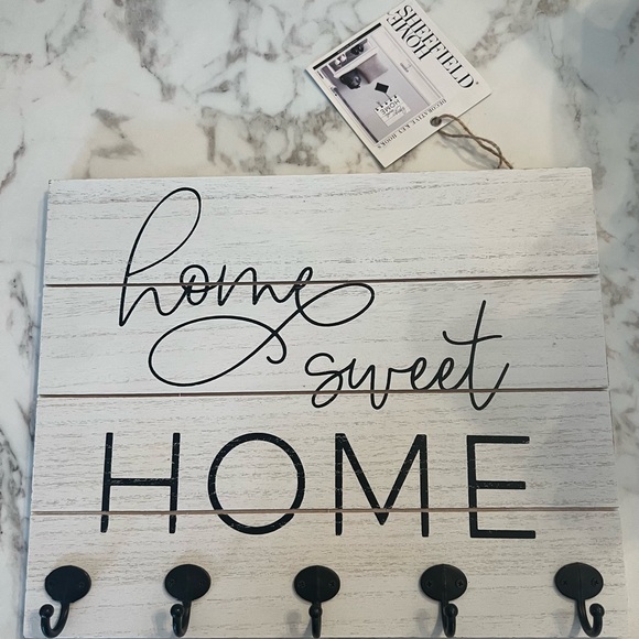 Farmhouse Style Sign with Hooks - Picture 1 of 3